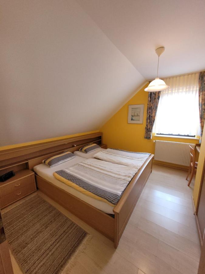 Ferienwohnung Arnold Burkardroth Bagian luar foto