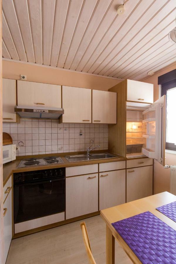 Ferienwohnung Arnold Burkardroth Bagian luar foto