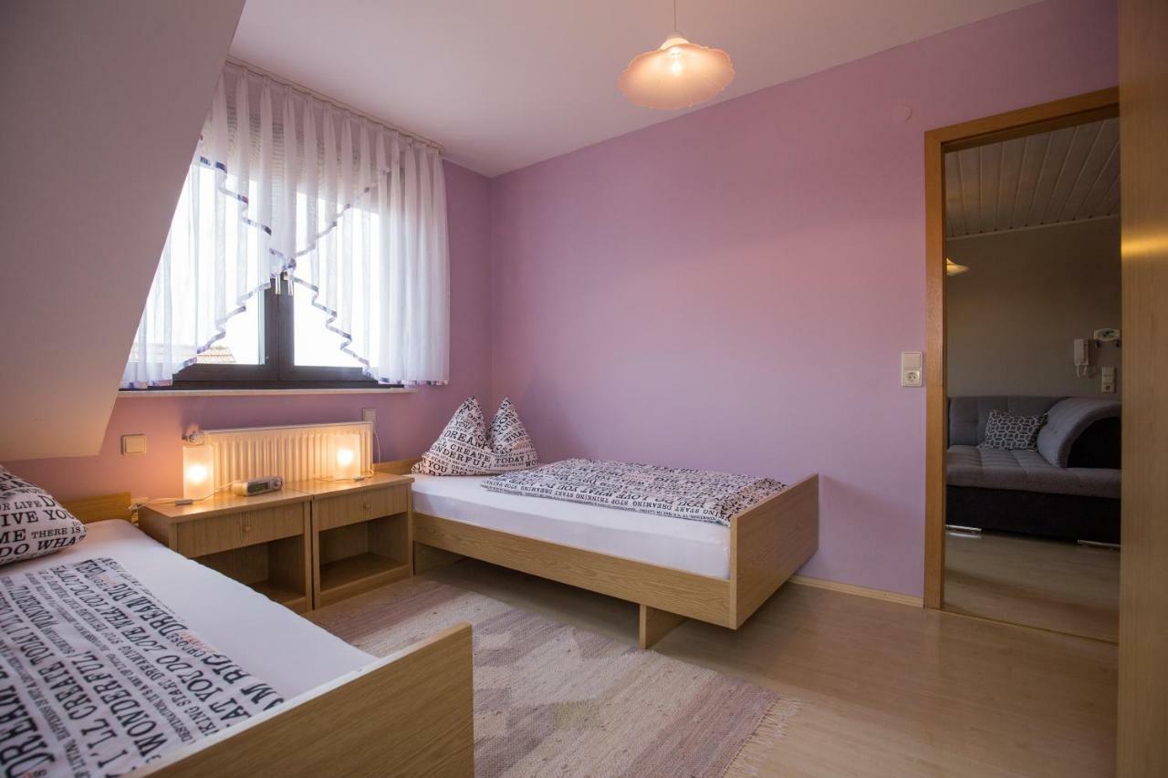 Ferienwohnung Arnold Burkardroth Bagian luar foto